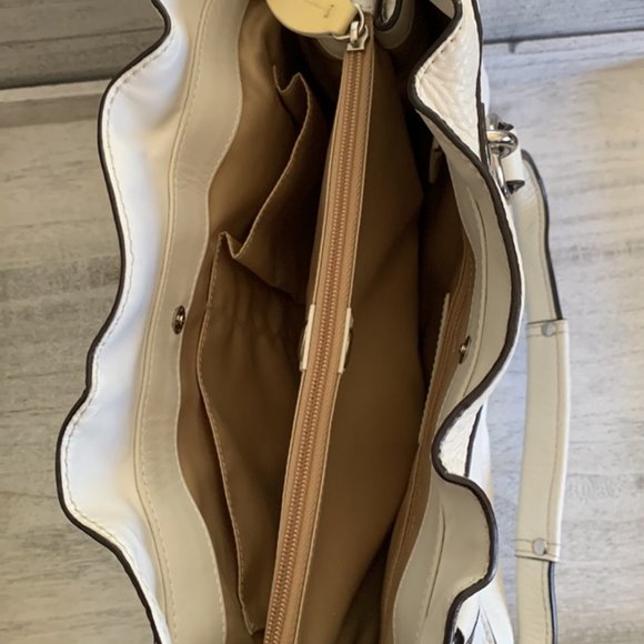 Coach white pebbled leather satchel - Picture 10 of 14